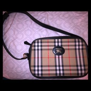 Authentic BURBERRYS Nova Check Should Bag